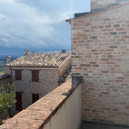 Da Luisa Al Castello Hébergement de vacances Montemaggiore al Metauro